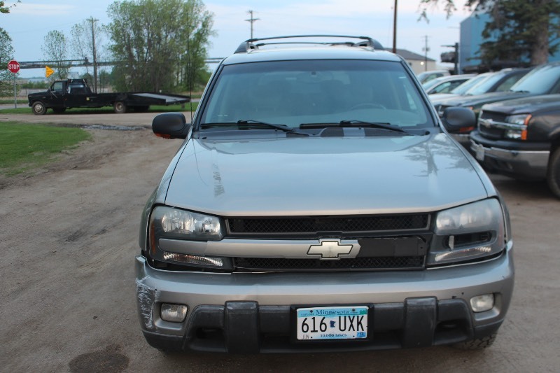 2003 Chevrolet Trailblazer EXT LT 4x4 - 7 Passenger -