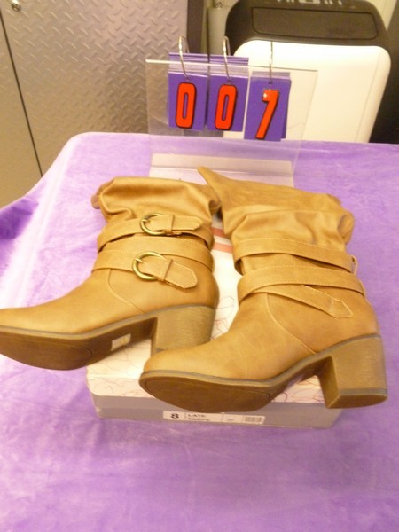 SnS Auctions # 321 New shoes & Boots