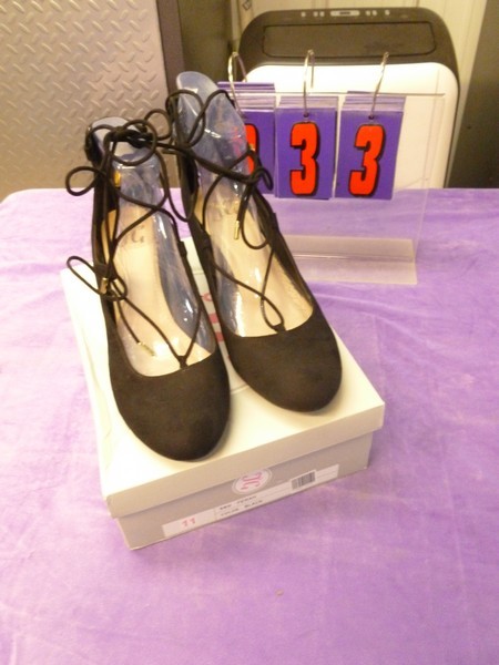 SnS Auctions # 321 New shoes & Boots