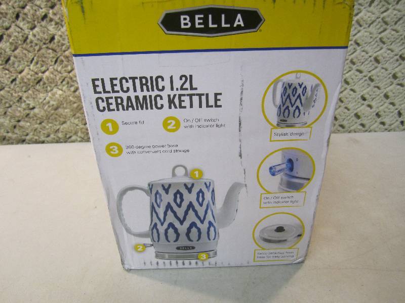 lot 71 image: Bella Electric 1.2L Ceramic Kettle ...