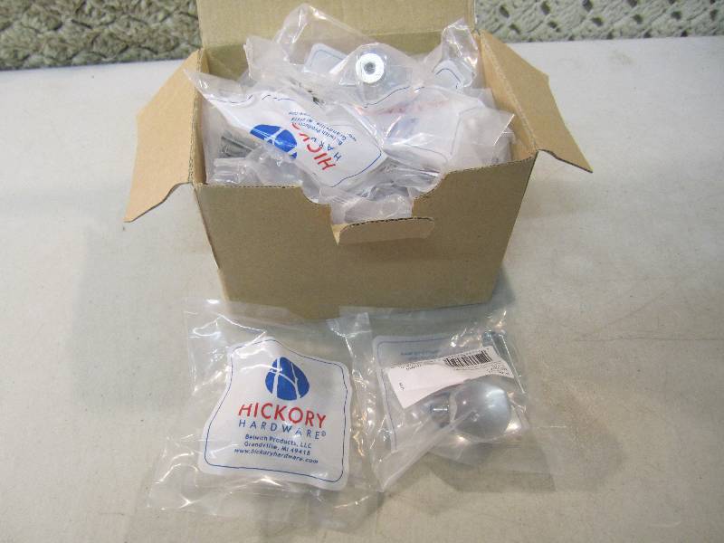 lot 100 image: Box of 22 Round Clear 1 14 Diamet...