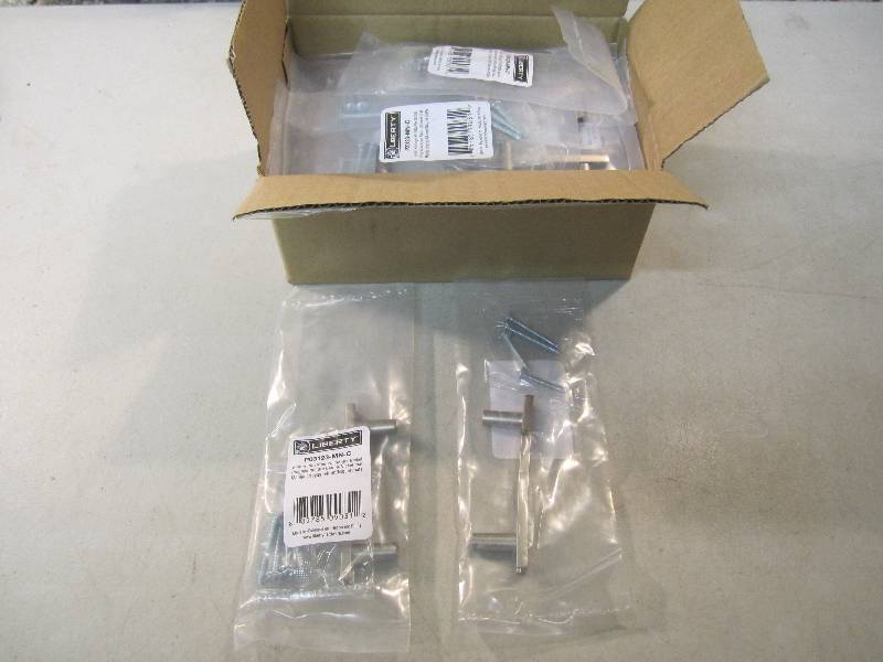 lot 103 image: Box of 25 Liberty 2 12 Matte Nick...