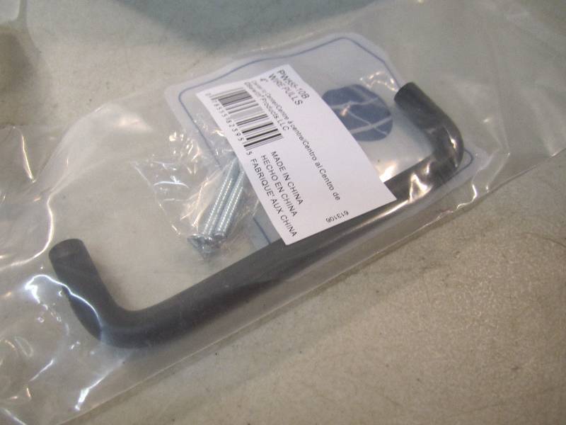lot 109 image: Box of 10 - 4 Oil Rubbed Bronze Wi...