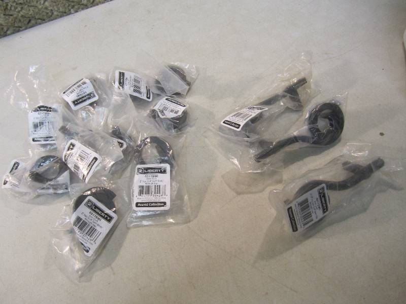 lot 116 image: Mix Lot of 12 - 9 Iron Craft 2 Swi...