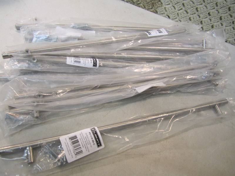 lot 121 image: Lot of 12 Stainless Steel 15 18 B...