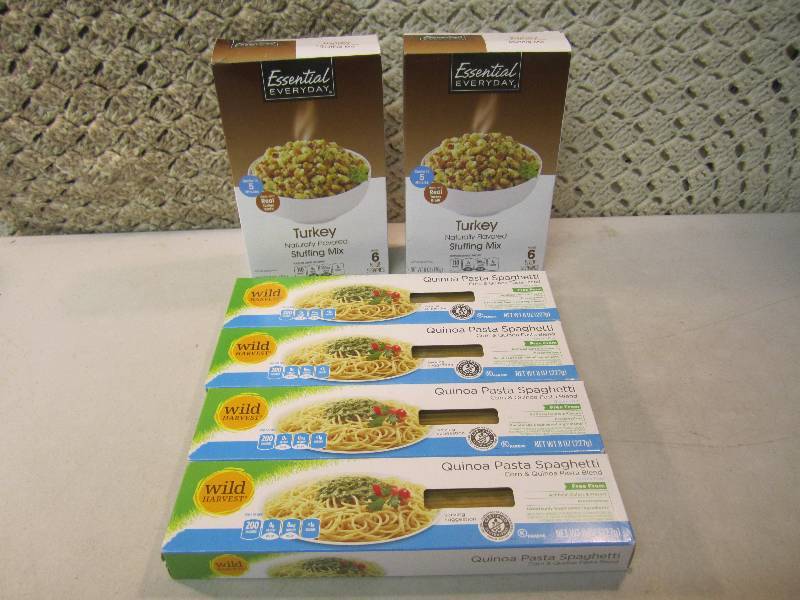 lot 143 image: Mixed Lot of Turkey Stuffing and Sp...