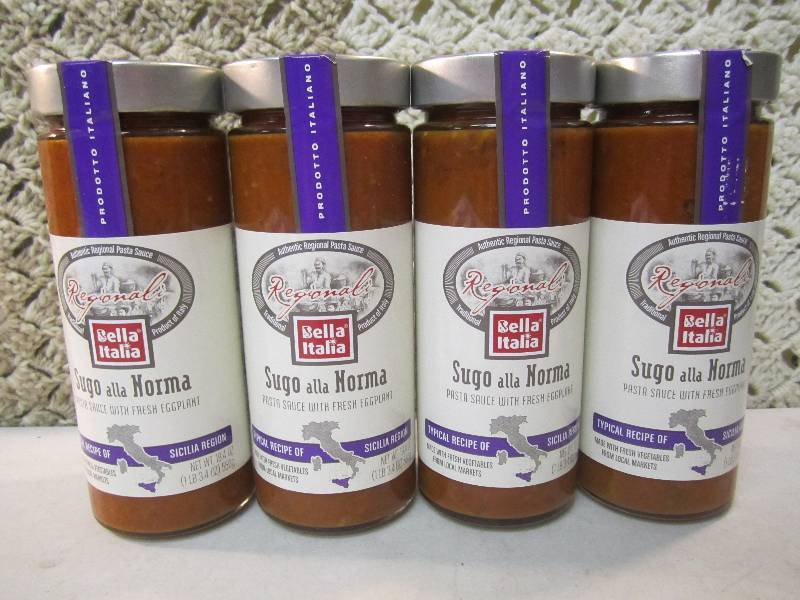 lot 171 image: 4 Jars Pasta Sauce with Fresh Eggpl...