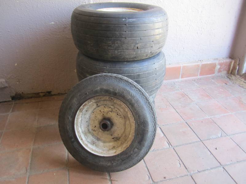 lot 174 image: Wheelbarrow Tire and Rim and 3 othe...
