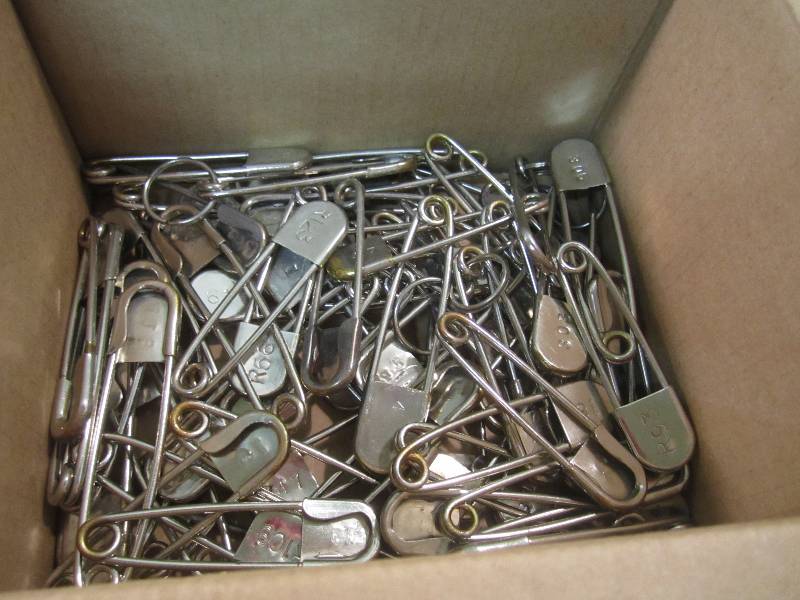 lot 193 image: Lot of 70 Large Safety PinsTags Al...