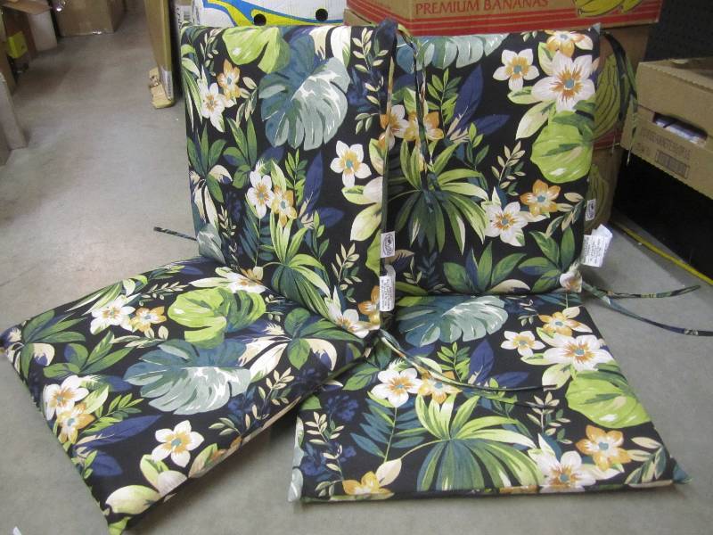 lot 220 image: 2 Hampton Bay Caprice Tropical Mid ...