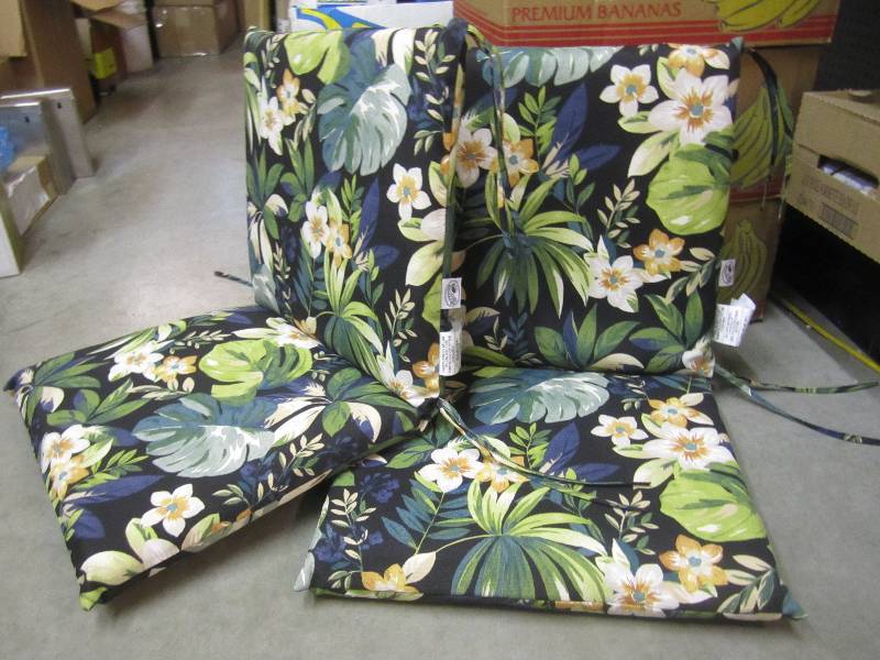 lot 221 image: 2 Hampton Bay Caprice Tropical Mid ...