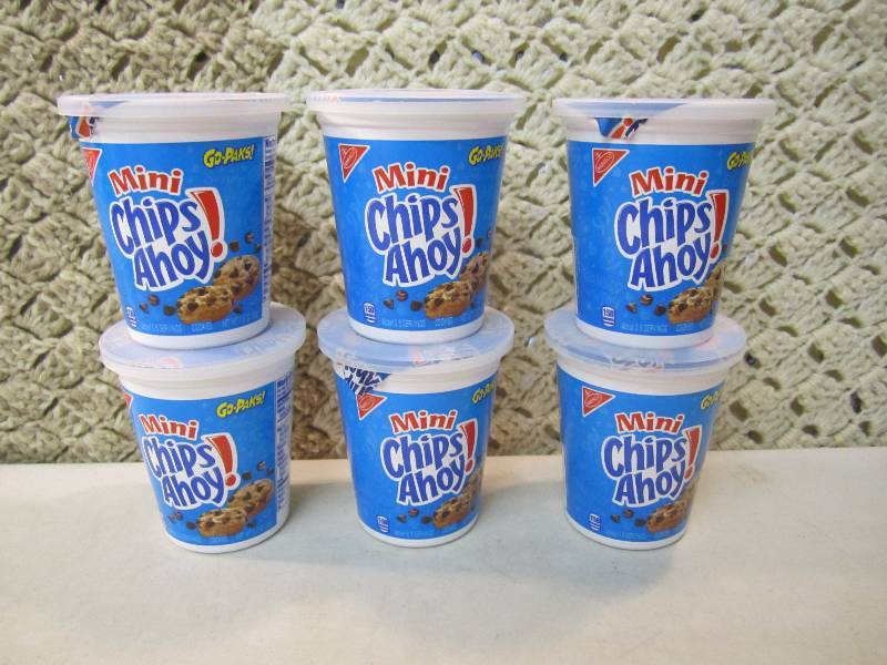 lot 247 image: 6 Mini Chips Ahoy Cookies Go-Packs ...