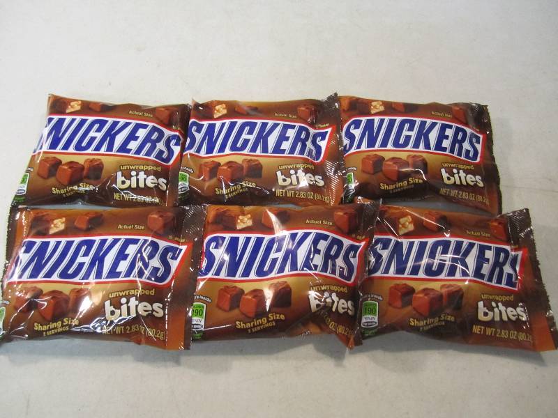 lot 286 image: 6 Bags of Snickers Bites Best by De...