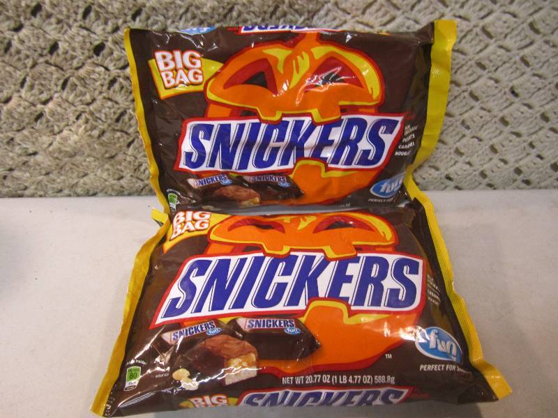 lot 293 image: 2 Big Bags Snickers Fun Size Candy ...
