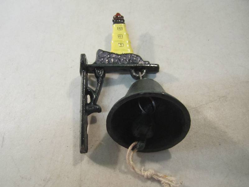 lot 306 image: Cast Iron 2.5 Bell and Mounting Br...