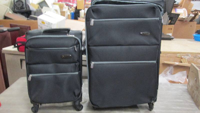 2 pc Rockland Luggage Set 20 inch, ...