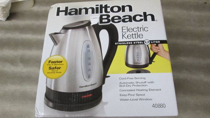 Hamilton Beach Electric Kettle open...