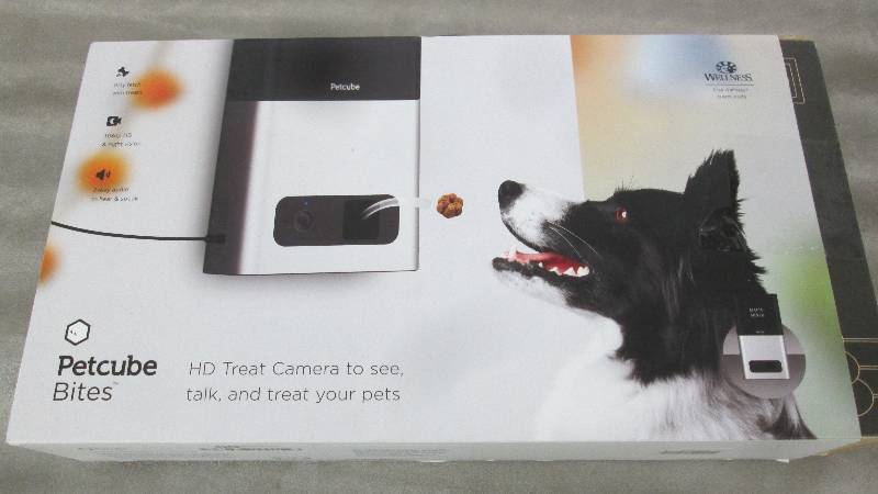 Petcube Bites Pet Camera with Treat...