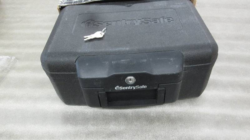 Sentry Portable Fire Retardant Vaul...