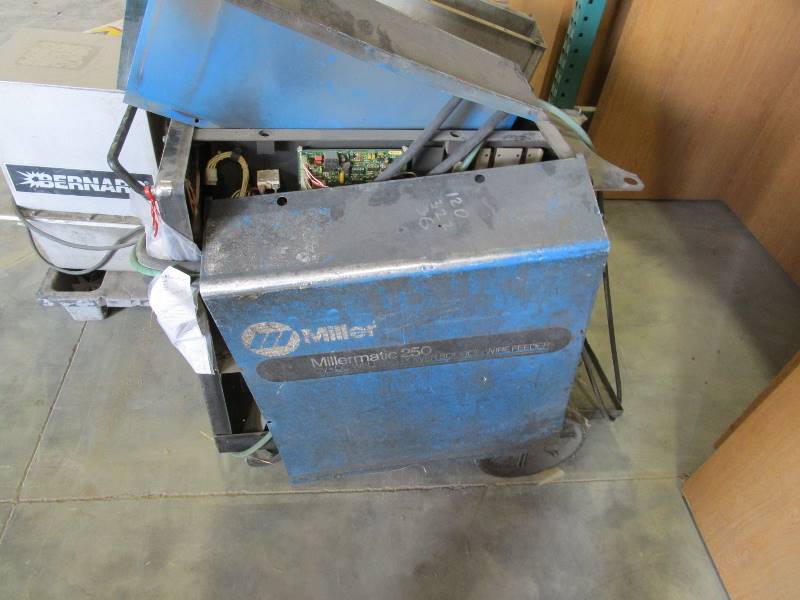 Miller Millermatic 250 (for parts only)