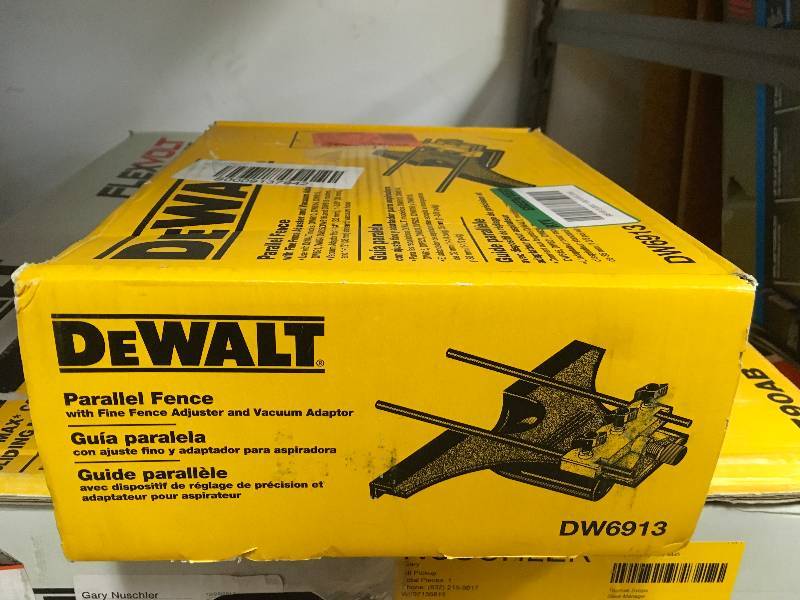 lot 22 image: DeWalt Universal Edge Guide with Dust Collection like new not used