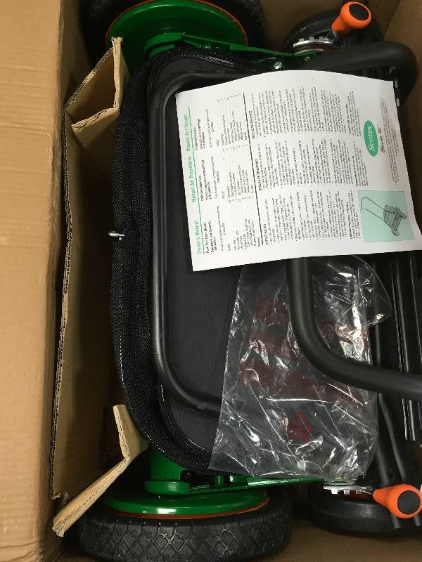 lot 8 image: Scotts 20 in. Manual Walk Behind Reel Mower with Grass Catcher used