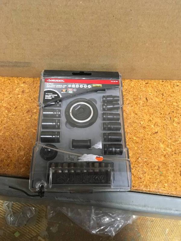 lot 29 image: Husky 14 in. Drive Gimbal and Universal Socket Set (25-Piece) not used