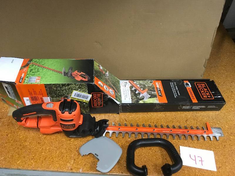 lot 47 image: Black & Decker BEHTS300 SAWBLADE Electric Hedge Trimmer like new
