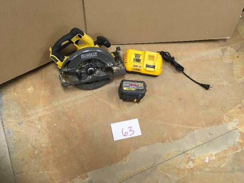 lot 63 image: DEWALT FLEXVOLT 60 Volt MAX Brushless 7 14in. Circular Saw with Brake  Tool Only used in working condition