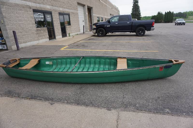 lot 2 image: 2002 Pelican Bayou 160 - 16 3 Fiberglass Canoe