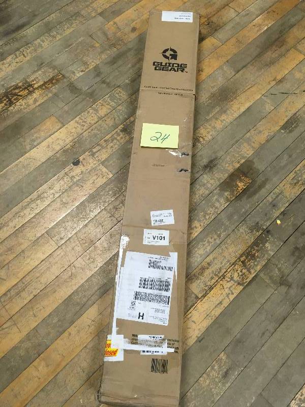 lot 24 image: Guide Gear Deluxe Tree Stand Umbrella new