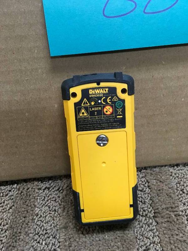 Dewalt laser 2  in good condition