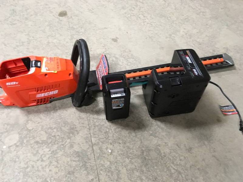 Echo 58v Brushless Hedge Trimmer in like new condition