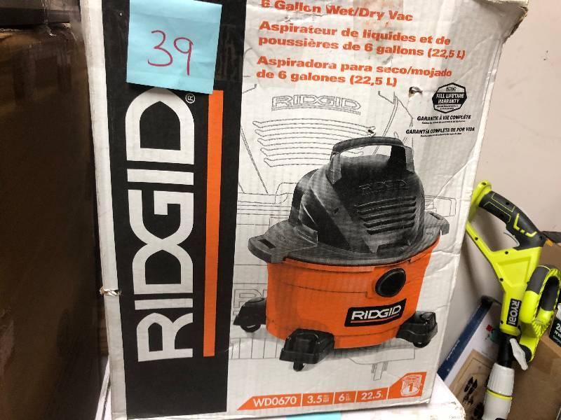 lot 39 image: RIDGID WD0670 WetDry Vac not used