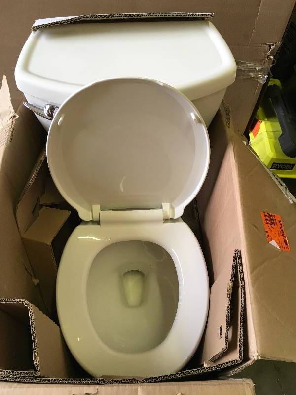 lot 84 image: American Standard Cadet 3 Tall Height Complete 2-Piece 1.28 GPF Single Flush Round Toilet in White with Slow Close Seat not used