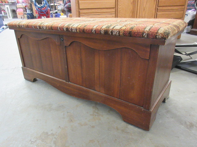 lot 308 image: LANE UPHOLSTERED CEDAR CHEST.