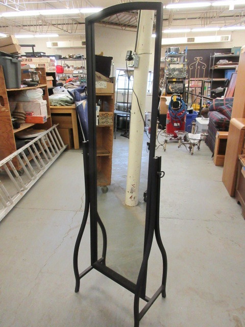 lot 309 image: VANITY MIRROR ON WROUGHT IRON STAND.