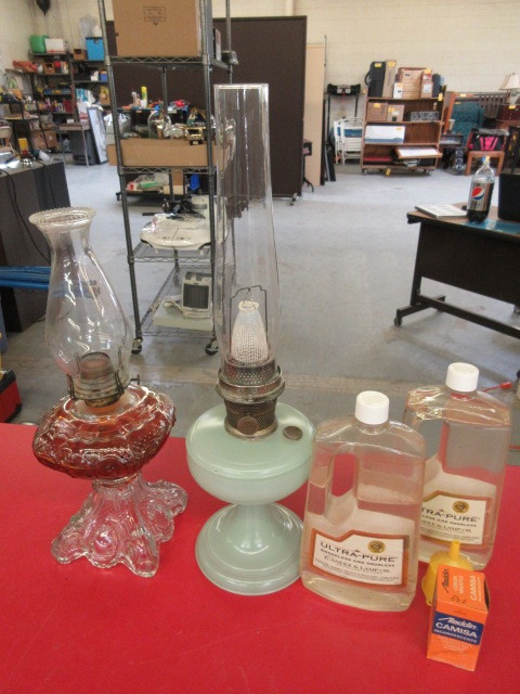 lot 334 image: GLASS OIL LAMPS