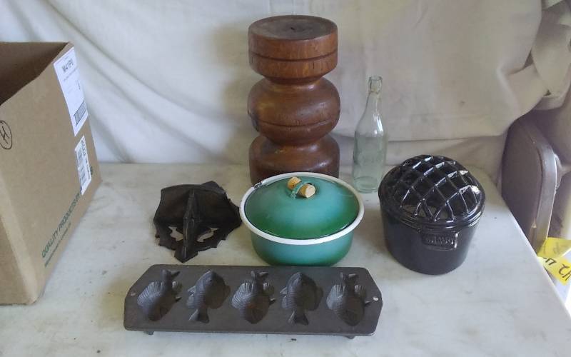 Cast Iron Fish Mold, Cast Iron Bake Ware, Carved Wooden PedestalStand