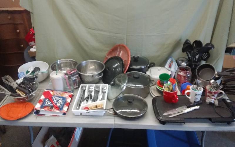 Large Lot Of Kitchen Necessities