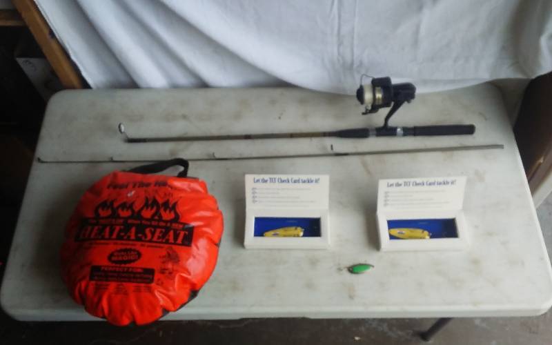 Rod & Reel Set Berkley Avenger 6 Ft-6 In. Rod With Daiwa Long Cast Reel, Heat A Seat, 3-Fishing Lures (Spoons),  TCF Adds