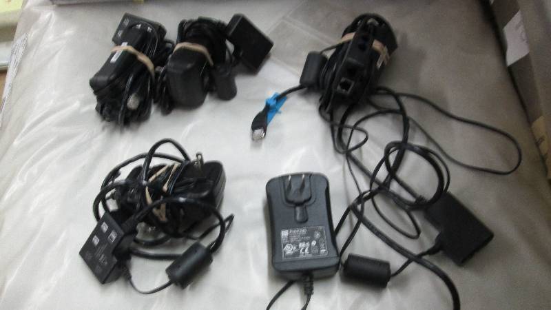 Lot of 5 PHIHONG PSM25R-560 AC ADA...