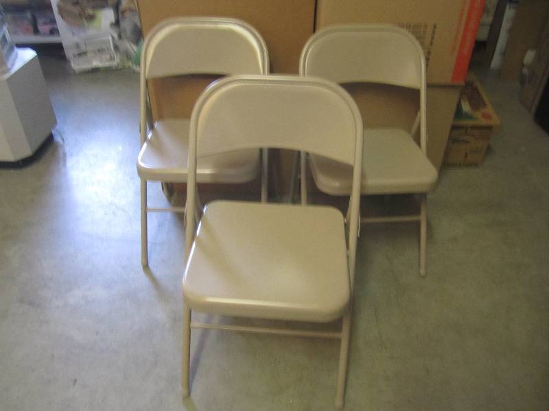 lot 11 image: Lot of 3 Metal Folding Chairs  RMDR...