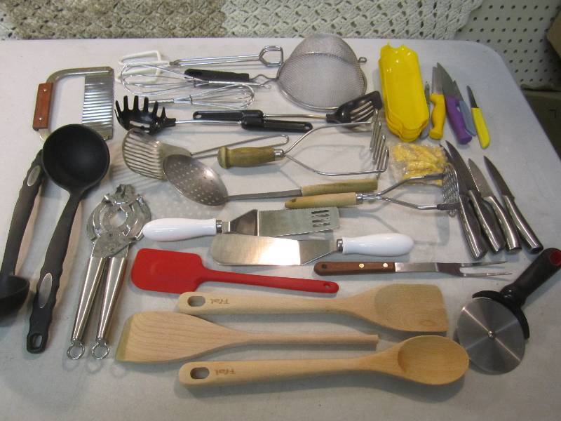 lot 36 image: Mixed Lot of Kitchen Utensils Etc. ...