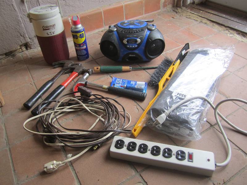 lot 41 image: Lot of Misc See Photos  F-0...