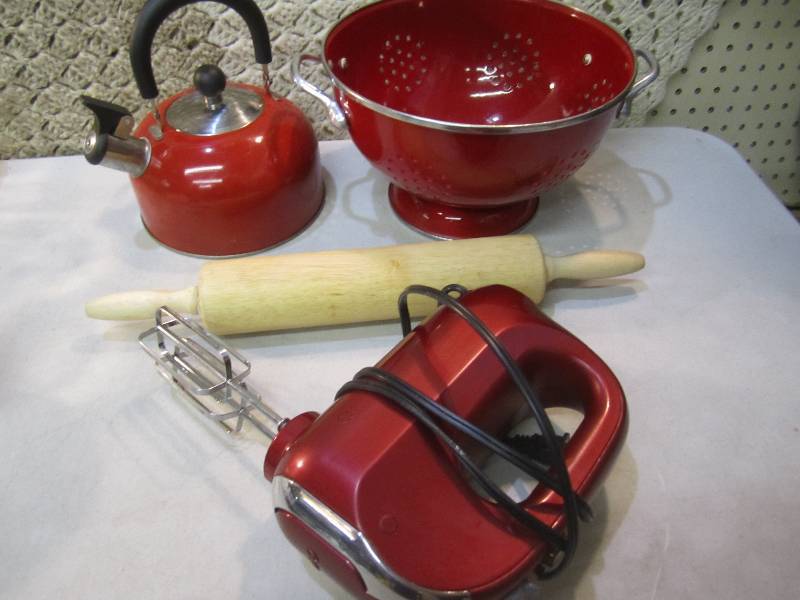 lot 49 image: Misc Kitchen Items See Photos Mixer...