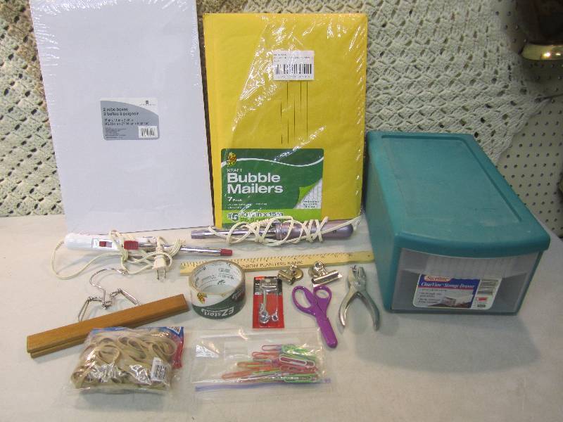 lot 62 image: Lot of Misc See Photos  RM1...