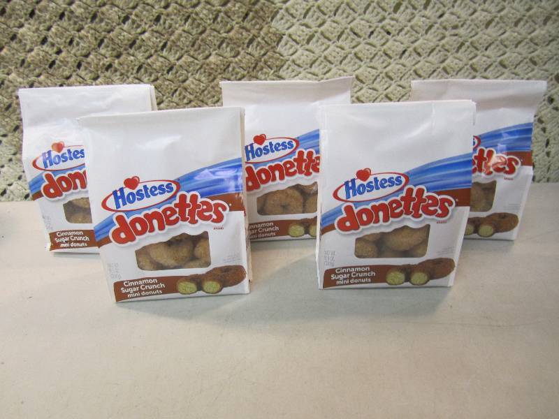 lot 78 image: 5 Bags Hostess Cinnamon Sugar Crunc...