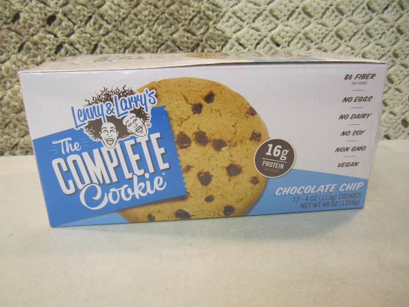 lot 103 image: Box of 12 Large Chocolate Chip Cook...