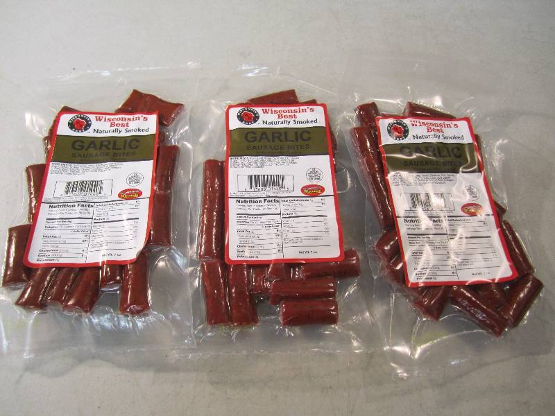 lot 129 image: 3 Packs of Smoked Garlic Sausage Bi...